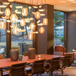 https://motel-one-hamburg-alster.hamburg-hotels-de.com