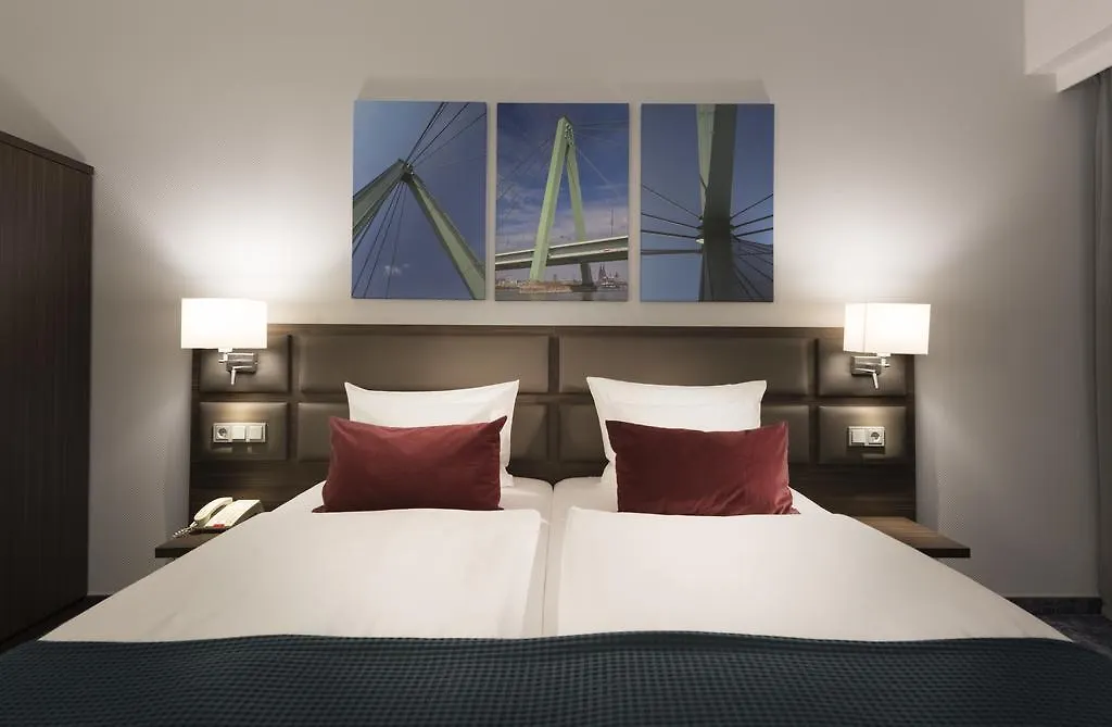 Wyndham Koeln Hotel 4*, Köln Tyskland